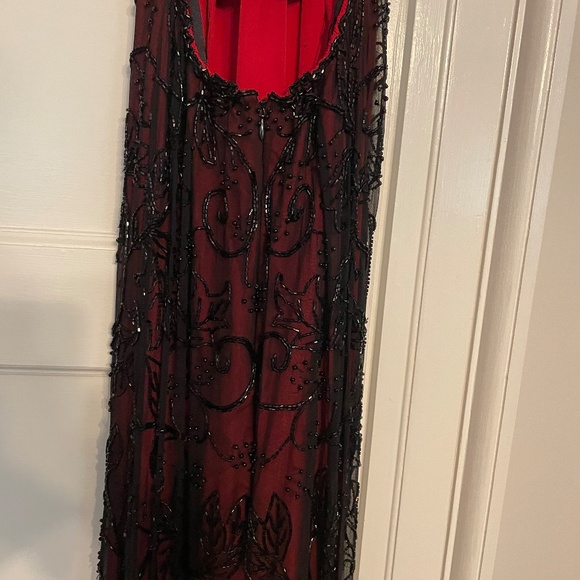 Luxury FLEUR de LEI RED SILK WITH BLACK BEADING BACK CUTOUT SLIT IN BACK - Picture 8 of 14